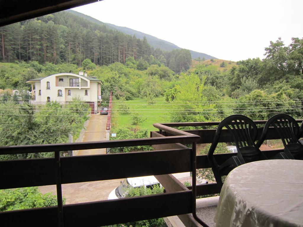 Slavina Guest House ساباريفا بانيا المظهر الخارجي الصورة
