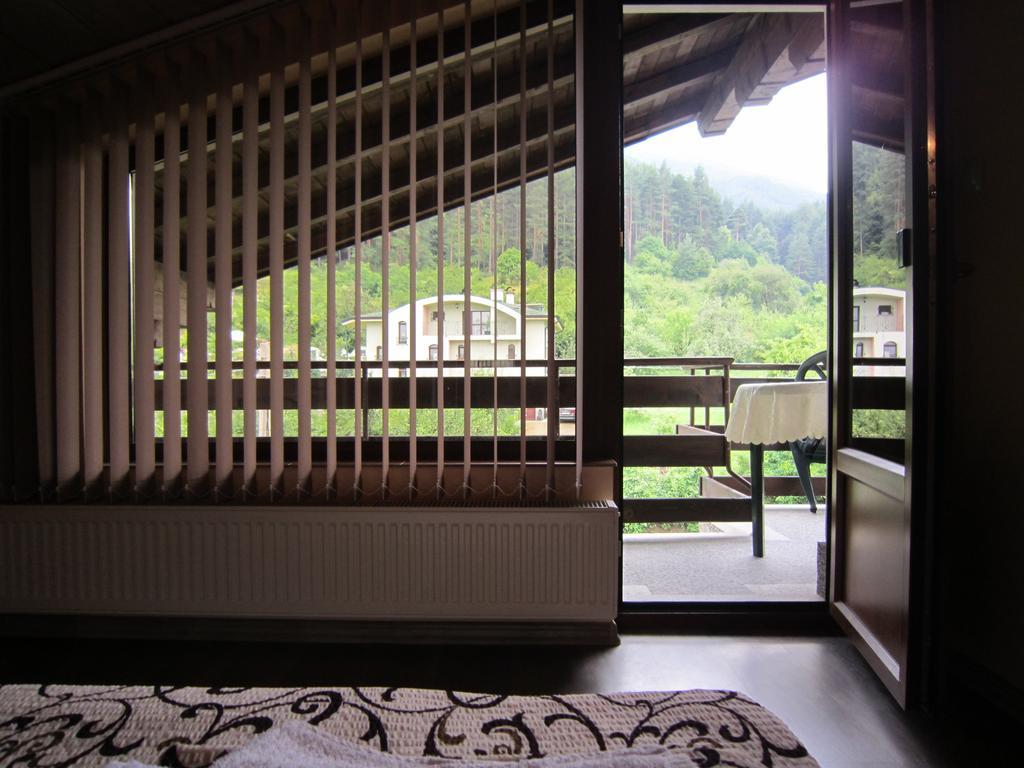 Slavina Guest House ساباريفا بانيا المظهر الخارجي الصورة