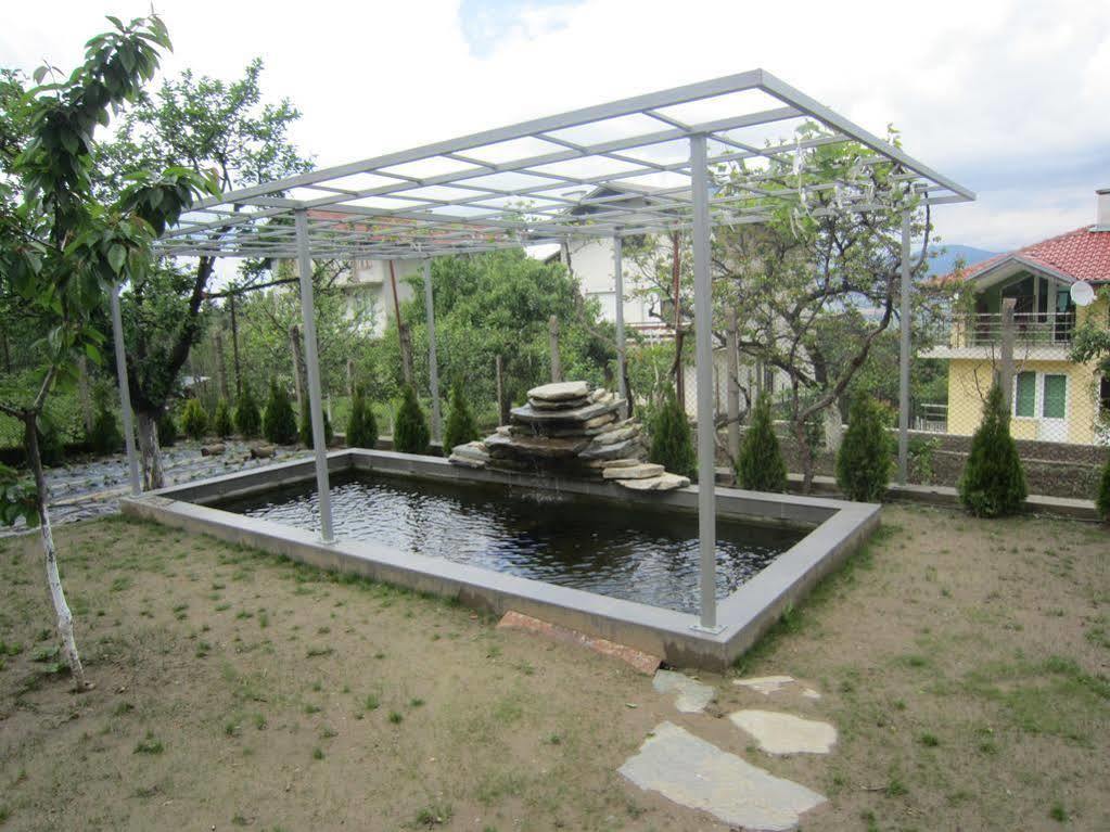 Slavina Guest House ساباريفا بانيا المظهر الخارجي الصورة